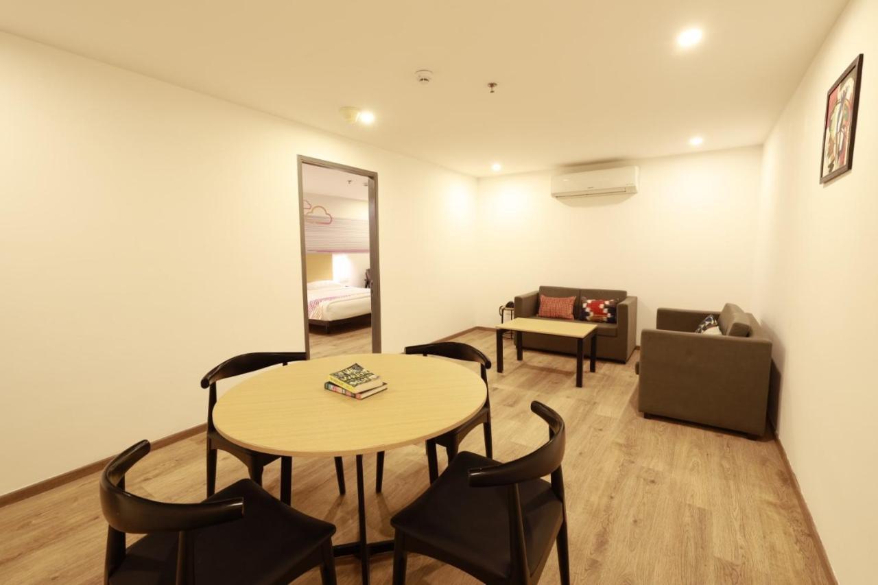 Hotel Ginger Ahmedabad Rto Circle Exterior foto